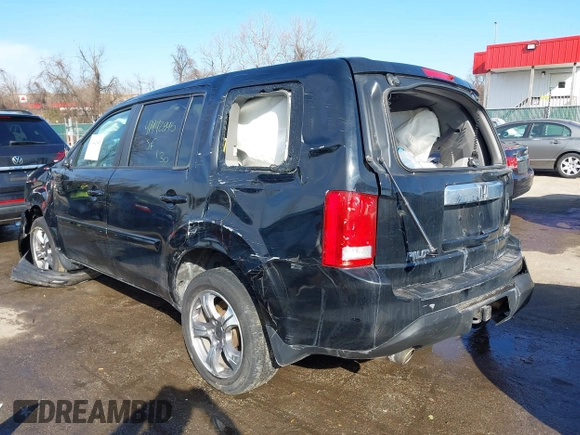 2015 Honda Pilot SE with VIN 5FNYF4H32FB064719, listed as a IAAI auction lot 41442845 with 122,631 mi miles and . Bid and sale history available at DreamBid. Image 3.