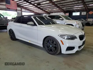 2017 BMW 2 Series M240i xDrive with VIN WBA2L3C30HV667900, listed as a Copart auction lot 62483595 with 91,281 mi miles and Salvage title. Bid and sale history available at DreamBid. Image 4.