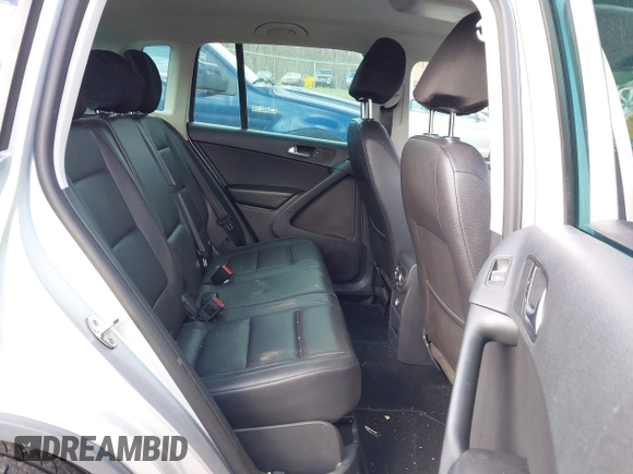 2012 Volkswagen Tiguan SE with VIN WVGAV7AX2CW543003, listed as a IAAI auction lot 41803970 with 187,639 mi miles and . Bid and sale history available at DreamBid. Image 8.