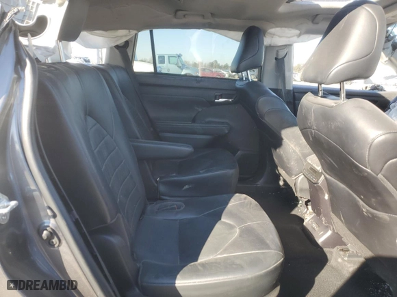 2023 Toyota Highlander L with VIN 5TDKDRBH9PS096125, listed as a Copart auction lot 42003215 with 39,440 mi miles and Salvage Title. Bid and sale history available at carsss.com. Image 11.