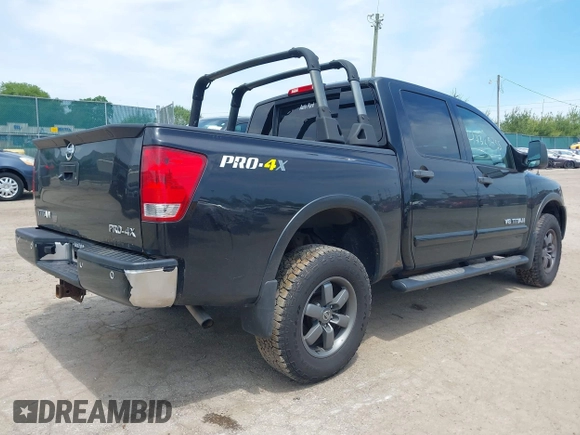 2013 Nissan Titan SV with VIN 1N6AA0EC4DN302479, listed as a IAAI auction lot 42383255 with 112,991 mi miles and . Bid and sale history available at DreamBid. Image 4.