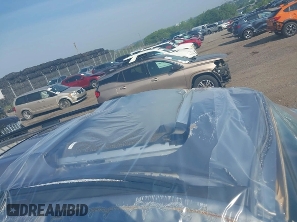 2024 Kia Telluride SX Prestige with VIN 5XYP5DGC4RG518806, listed as a IAAI auction lot 42487267 with 28,083 mi miles and . Bid and sale history available at DreamBid. Image 6.