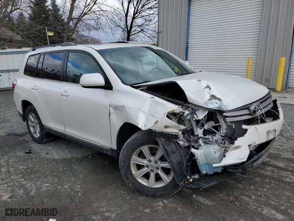 2011 Toyota Highlander with VIN 5TDZA3EH2BS012171, listed as a Copart auction lot 36656033 with 109,361 mi miles and Salvage Title. Bid and sale history available at carsss.com. Image 4.