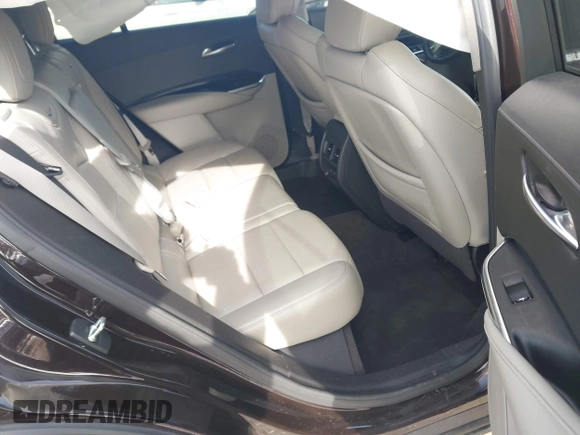 2020 Cadillac XT4 AWD Premium Luxury z VIN 1GYFZDR4XLF085471, wystawiony jako IAAI lot #41528080 z przebiegiem 58 136 mil mil oraz . Historia ofert i sprzedaży dostępna na DreamBid. Obrazek 8.