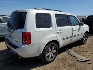 2013 Honda Pilot Touring with VIN 5FNYF4H94DB015989, listed as a Copart auction lot 52565905 with 108,152 mi miles and Salvage Title. Bid and sale history available at DreamBid. Image 3.