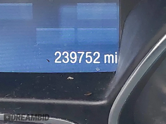 2013 Ford Escape SE with VIN 1FMCU9GX9DUD34661, listed as a IAAI auction lot 41945565 with 239,752 mi miles and . Bid and sale history available at DreamBid. Image 15.