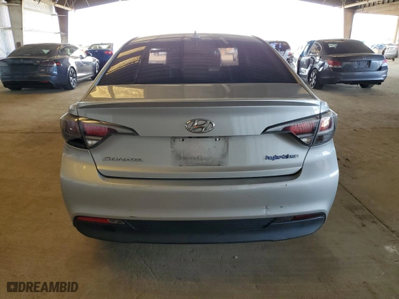 2017 Hyundai Sonata Hybrid SE with VIN KMHE24L1XHA058145, listed as a Copart auction lot 52203025 with 171,371 mi miles and Salvage Title. Bid and sale history available at carsss.com. Image 6.