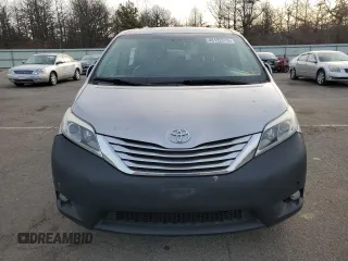 2017 Toyota Sienna XLE with VIN 5TDDZ3DC5HS181117, listed as a Copart auction lot 48122515 with 53,376 mi miles and Salvage title. Bid and sale history available at DreamBid. Image 5.