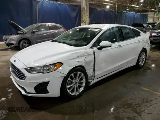 2020 Ford Fusion SE with VIN 3FA6P0H71LR195334, listed as a Copart auction lot 42051025 with 47,162 mi miles and Non Repairable. Bid and sale history available at carsss.com. Image 1.