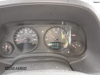 2009 Jeep Patriot Sport with VIN 1J4FT28B69D126513, listed as a IAAI auction lot 41622860 with 181,636 mi miles. Bid and sale history available at carsss.com. Image 7.