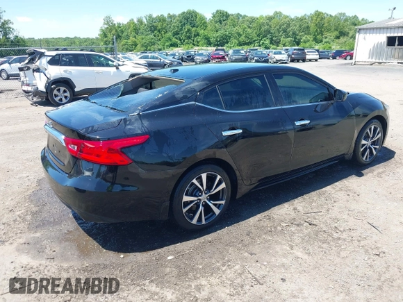 2017 Nissan Maxima SV z VIN 1N4AA6AP7HC409368, wystawiony jako IAAI lot #42253811 z przebiegiem 101 010 mil mil oraz . Historia ofert i sprzedaży dostępna na DreamBid. Obrazek 4.