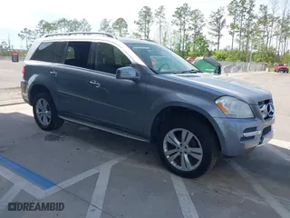 2011 Mercedes-Benz GL-Class GL 450 with VIN 4JGBF7BE9BA697556, listed as a IAAI auction lot 41897239 with 210,120 mi miles. Bid and sale history available at carsss.com. Image 1.