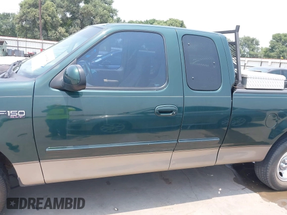 2001 Ford F-150 XL z VIN 1FTZX17201NA28384, wystawiony jako IAAI lot #39496964 z przebiegiem 65 695 mil mil oraz . Historia ofert i sprzedaży dostępna na DreamBid. Obrazek 14.