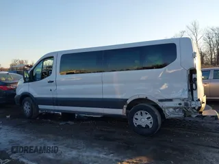 2017 Ford Transit XL z VIN 1FBZX2ZM6HKB15369, wystawiony jako IAAI lot #41422736 z przebiegiem 159 105 mil mil oraz . Historia ofert i sprzedaży dostępna na DreamBid. Obrazek 15.