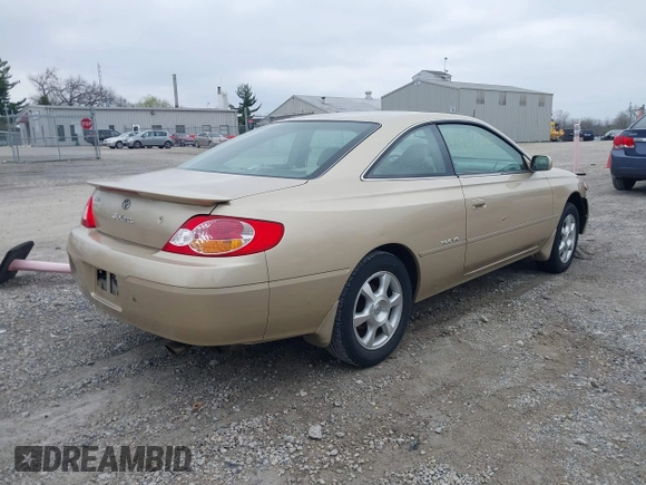 2002 Toyota Solara SE with VIN 2T1CF28P82C595679, listed as a IAAI auction lot 42010315 with 103,986 mi miles. Bid and sale history available at carsss.com. Image 4.