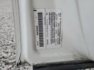 1999 Volvo S70 z VIN YV1LS55A8X2611277, wystawiony jako Copart lot #81845884 z przebiegiem 75 143 mil mil oraz Szkody całkowita. Historia ofert i sprzedaży dostępna na DreamBid. Obrazek 12.