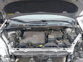 2011 Toyota Sienna LE AAS with VIN 5TDKK3DC0BS119675, listed as a IAAI auction lot 41809573 with 289,496 mi miles. Bid and sale history available at carsss.com. Image 10.