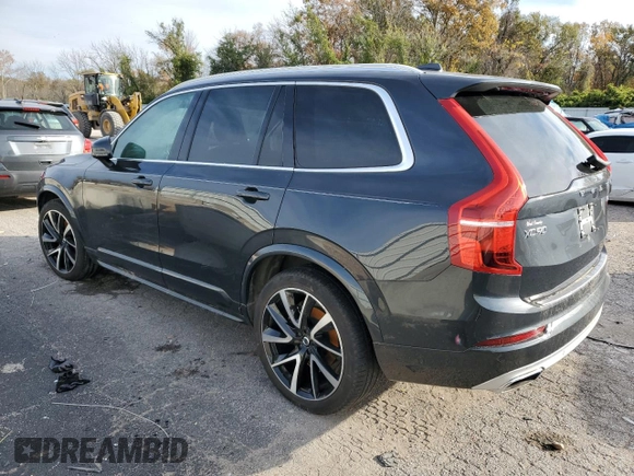 2021 Volvo XC90 Momentum with VIN YV4A221K4M1704449, listed as a Copart auction lot 80395884 with 0 mi miles and Salvage Title. Bid and sale history available at carsss.com. Image 2.