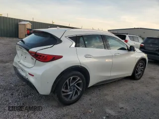 2018 Infiniti QX30 Premium with VIN SJKCH5CP1JA045047, listed as a Copart auction lot 80106464 with 78,982 mi miles and Salvage title. Bid and sale history available at DreamBid. Image 3.