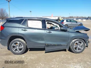 2019 GMC Terrain SLT with VIN 3GKALVEV6KL110025, listed as a IAAI auction lot 41697161 with Not Provided miles. Bid and sale history available at carsss.com. Image 13.