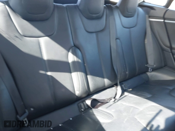 2015 Tesla Model S 85D with VIN 5YJSA1H25FFP70562, listed as a IAAI auction lot 41787957 with 177,688 mi miles. Bid and sale history available at carsss.com. Image 8.