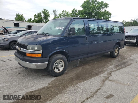 2007 Chevrolet Express Passenger z VIN 1GAHG39U571152181, wystawiony jako Copart lot #56238115 z przebiegiem 170 521 mil mil oraz Czysty tytuł • Clean title. Historia ofert i sprzedaży dostępna na DreamBid. Obrazek 1.
