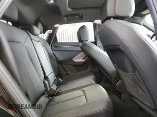 2025 Audi Q3 S line Premium z VIN WA1DECF36S1015826, wystawiony jako Copart lot #60429785 z przebiegiem 16 391 mil mil oraz Czysty tytuł • Clean title. Historia ofert i sprzedaży dostępna na DreamBid. Obrazek 11.