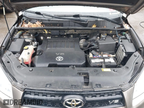 2011 Toyota RAV4 with VIN JTMBK4DV0B5099585, listed as a IAAI auction lot 41502571 with 162,850 mi miles. Bid and sale history available at carsss.com. Image 10.