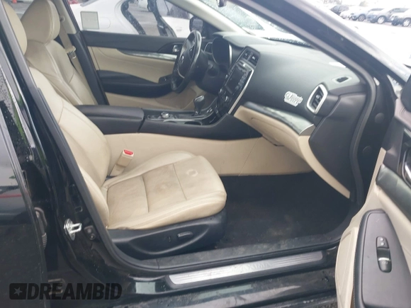 2020 Nissan Maxima SV z VIN 1N4AA6CV3LC369536, wystawiony jako IAAI lot #41793232 z przebiegiem 91 483 mil mil oraz . Historia ofert i sprzedaży dostępna na DreamBid. Obrazek 5.