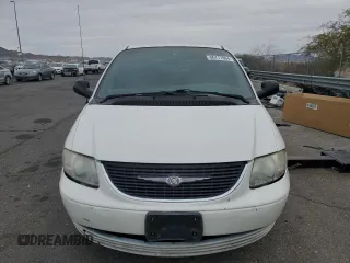 2002 Chrysler Town & Country eL with VIN 2C4GP343X2R774619, listed as a Copart auction lot 86717064 with 157,039 mi miles and Salvage Title. Bid and sale history available at carsss.com. Image 5.