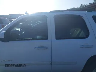 2007 Chevrolet Tahoe LT z VIN 1GNEK13047R111746, wystawiony jako IAAI lot #42511260 z przebiegiem 183 783 mil mil oraz . Historia ofert i sprzedaży dostępna na DreamBid. Obrazek 14.