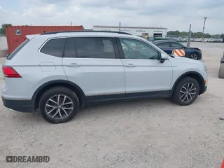 2018 Volkswagen Tiguan SEL with VIN 3VV2B7AX1JM006316, listed as a IAAI auction lot 40084803 with 91,459 mi miles. Bid and sale history available at carsss.com. Image 13.