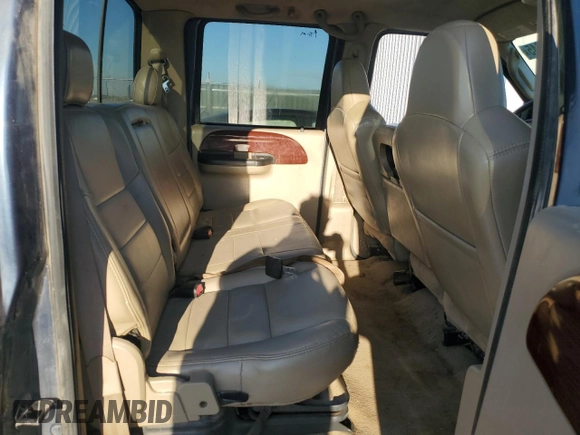 2007 Ford F-250 XL z VIN 1FTSW21P47EA71312, wystawiony jako Copart lot #50644945 z przebiegiem 214 956 mil mil oraz Szkoda całkowita • Salvage title. Historia ofert i sprzedaży dostępna na DreamBid. Obrazek 10.