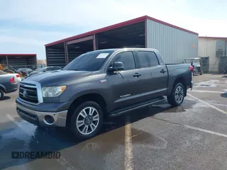 2011 Toyota Tundra z VIN 5TFEY5F14BX106229, wystawiony jako IAAI lot #42118006 z przebiegiem 96 465 mil mil oraz . Historia ofert i sprzedaży dostępna na DreamBid. Obrazek 17.