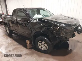 2019 Chevrolet Colorado 4WD Work Truck z VIN 1GCHTBENXK1192664, wystawiony jako IAAI lot #41883583 z przebiegiem 132 753 mil mil oraz . Historia ofert i sprzedaży dostępna na DreamBid. Obrazek 1.