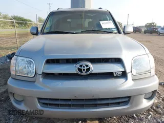 2007 Toyota Sequoia SR5 with VIN 5TDZT34A17S288122, listed as a IAAI auction lot 41939510 with 275,347 mi miles. Bid and sale history available at carsss.com. Image 6.