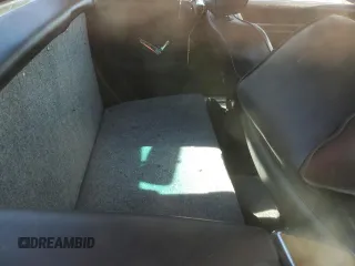 1987 Mercedes-Benz 560 SL z VIN WDBBA48D6HA060485, wystawiony jako Copart lot #57867585 z przebiegiem 120 808 mil mil oraz Tytuł czysty. Historia ofert i sprzedaży dostępna na DreamBid. Obrazek 10.