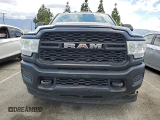 2020 Ram 3500 Tradesman z VIN 3C63RRGL4LG169632, wystawiony jako Copart lot #51488125 z przebiegiem 220 035 mil mil oraz Tytuł czysty. Historia ofert i sprzedaży dostępna na DreamBid. Obrazek 5.