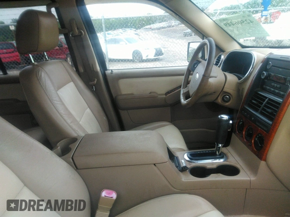 2008 Ford Explorer Eddie Bauer с VIN 1FMEU64E68UA50596, выставлен на аукционе IAAI как лот 42506449 с пробегом 130 660 миль миль и . История ставок и продаж доступна на DreamBid. Изображение 5.