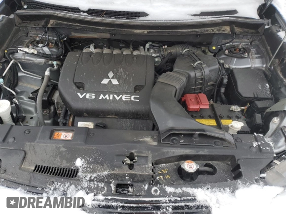 2017 Mitsubishi Outlander GT z VIN JA4JZ4AX3HZ032293, wystawiony jako Copart lot #85739944 z przebiegiem 142 555 mil mil oraz Szkoda całkowita • Salvage title. Historia ofert i sprzedaży dostępna na DreamBid. Obrazek 11.