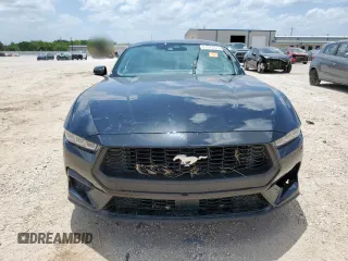 2024 Ford Mustang EcoBoost с VIN 1FA6P8TH8R5121211, выставлен на аукционе Copart как лот 61043315 с пробегом Не указан миль и Списание • Salvage title. История ставок и продаж доступна на DreamBid. Изображение 5.