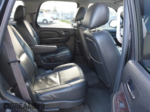 2013 GMC Yukon Denali with VIN 1GKS2EEF9DR208591, listed as a IAAI auction lot 41802138 with 160,371 mi miles. Bid and sale history available at carsss.com. Image 8.