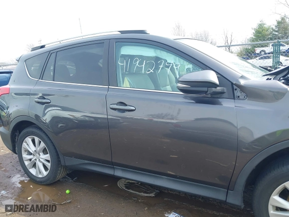 2015 Toyota RAV4 Limited with VIN 2T3DFREV3FW371943, listed as a IAAI auction lot 41942799 with 152,006 mi miles. Bid and sale history available at carsss.com. Image 14.