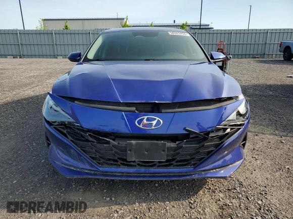 2021 Hyundai Elantra Blue z VIN KMHLM4AJ9MU004915, wystawiony jako Copart lot #58063455 z przebiegiem 158 971 mil mil oraz Czysty tytuł • Clean title. Historia ofert i sprzedaży dostępna na DreamBid. Obrazek 5.