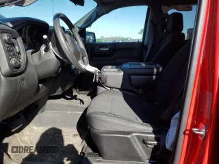 2019 Chevrolet Silverado 1500 Custom with VIN 1GCRYBEH5KZ312341, listed as a Copart auction lot 49052825 with 33,710 mi miles and Clean Title. Bid and sale history available at DreamBid. Image 7.