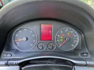 2008 Volkswagen Eos Turbo с VIN WVWBA71F28V053363, выставлен на аукционе Copart как лот 59808955 с пробегом 131 068 миль миль и Чистый • Clean title. История ставок и продаж доступна на DreamBid. Изображение 8.