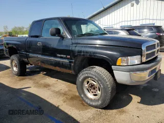 2001 Dodge 2500 z VIN 1B7KF23W71J542954, wystawiony jako Copart lot #55684025 z przebiegiem 172 811 mil mil oraz Szkody całkowita. Historia ofert i sprzedaży dostępna na DreamBid. Obrazek 4.