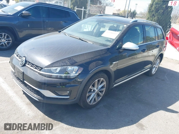2018 Volkswagen Golf S z VIN 3VWH17AU4JM750975, wystawiony jako IAAI lot #41590132 z przebiegiem 51 479 mil mil oraz . Historia ofert i sprzedaży dostępna na DreamBid. Obrazek 17.