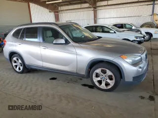 2013 BMW X1 28i with VIN WBAVM1C53DVW42208, listed as a Copart auction lot 47600085 with 230,984 mi miles and Clean Title. Bid and sale history available at carsss.com. Image 4.