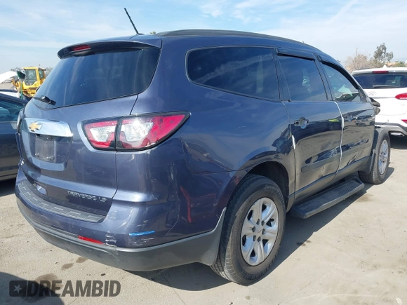 2013 Chevrolet Traverse LS with VIN 1GNKRFED5DJ105184, listed as a IAAI auction lot 41423154 with 111,025 mi miles. Bid and sale history available at carsss.com. Image 4.